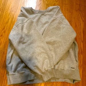 TNA artzia grey crewneck